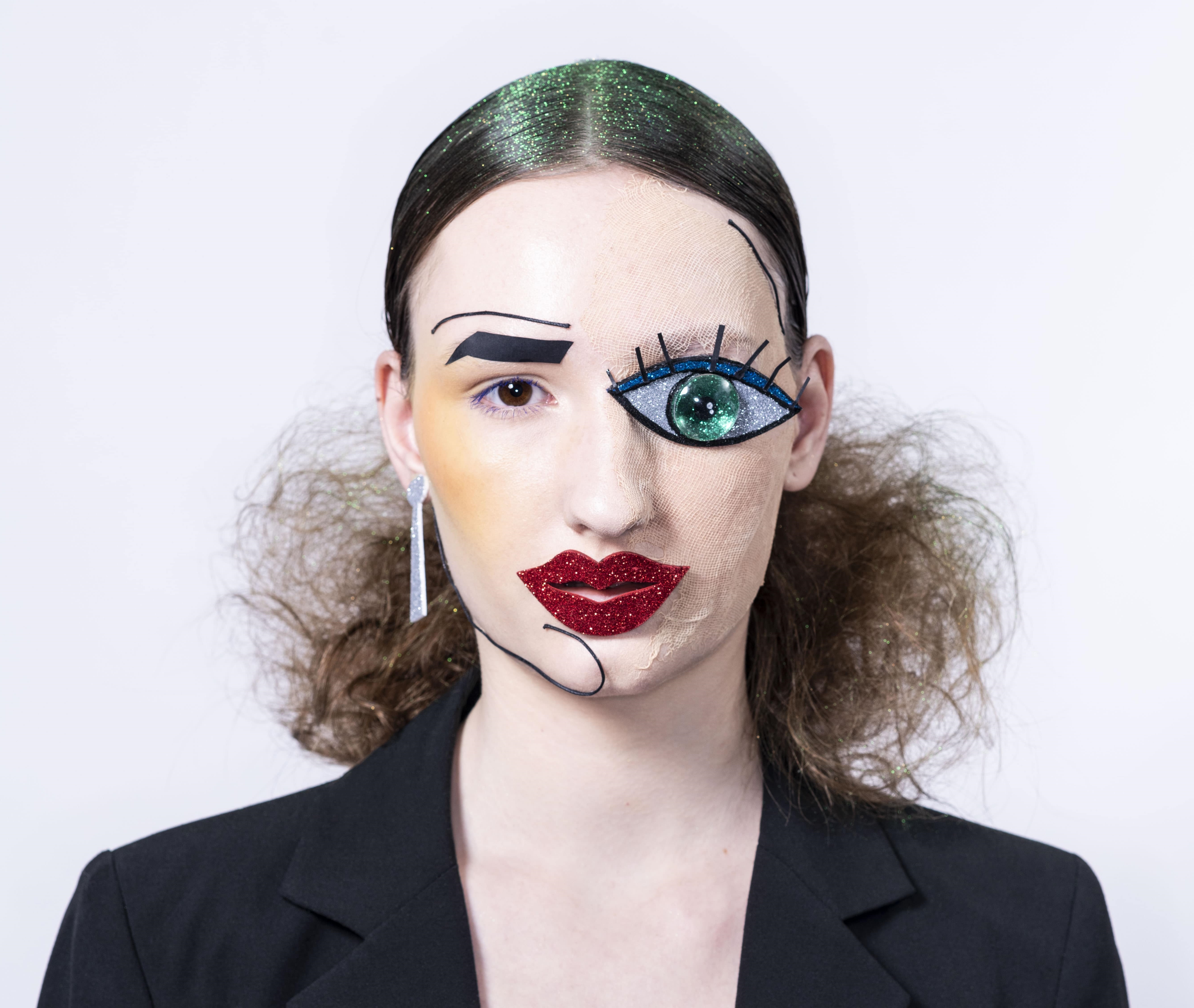   Carol Ribas Makeup