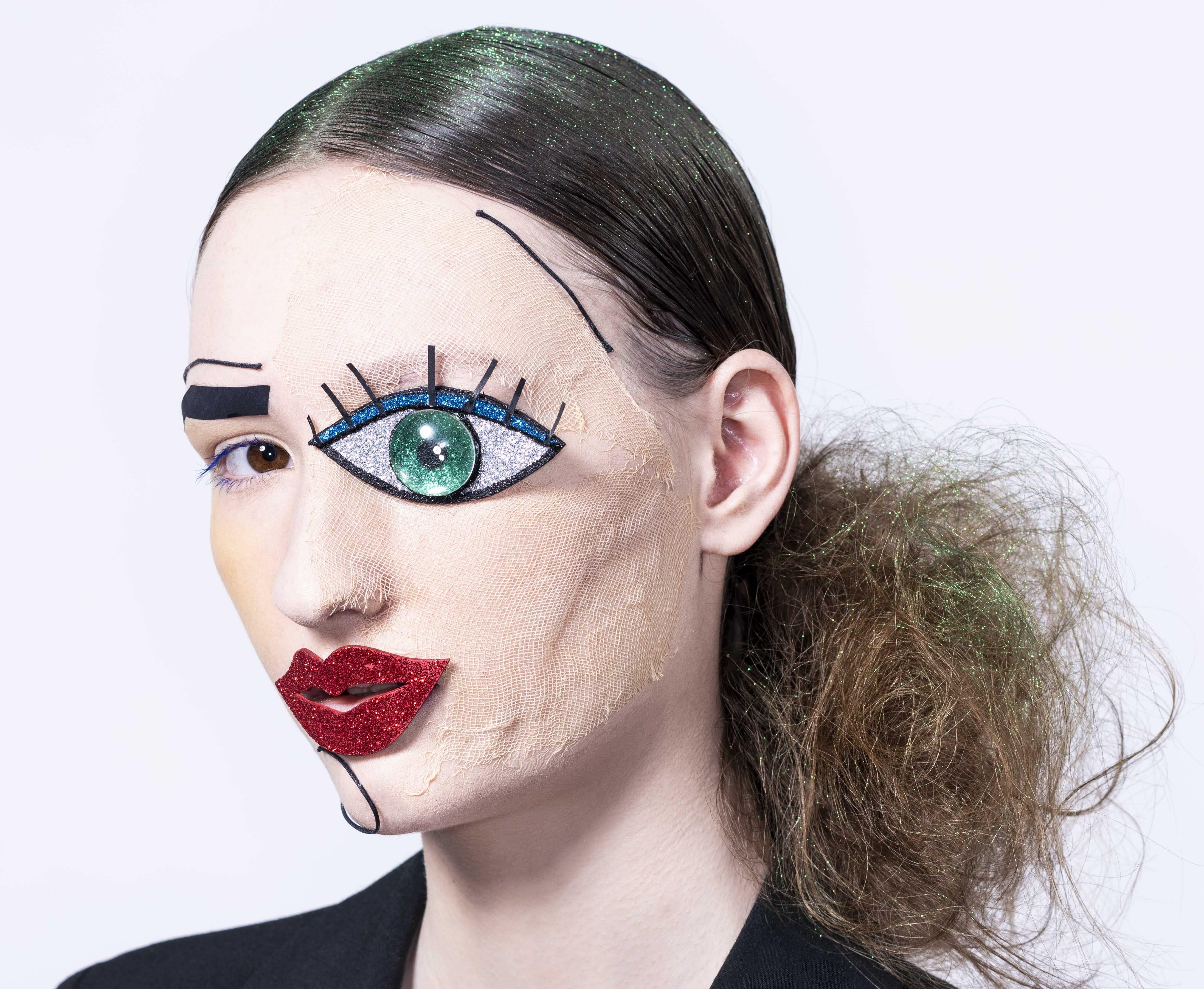   Carol Ribas Makeup