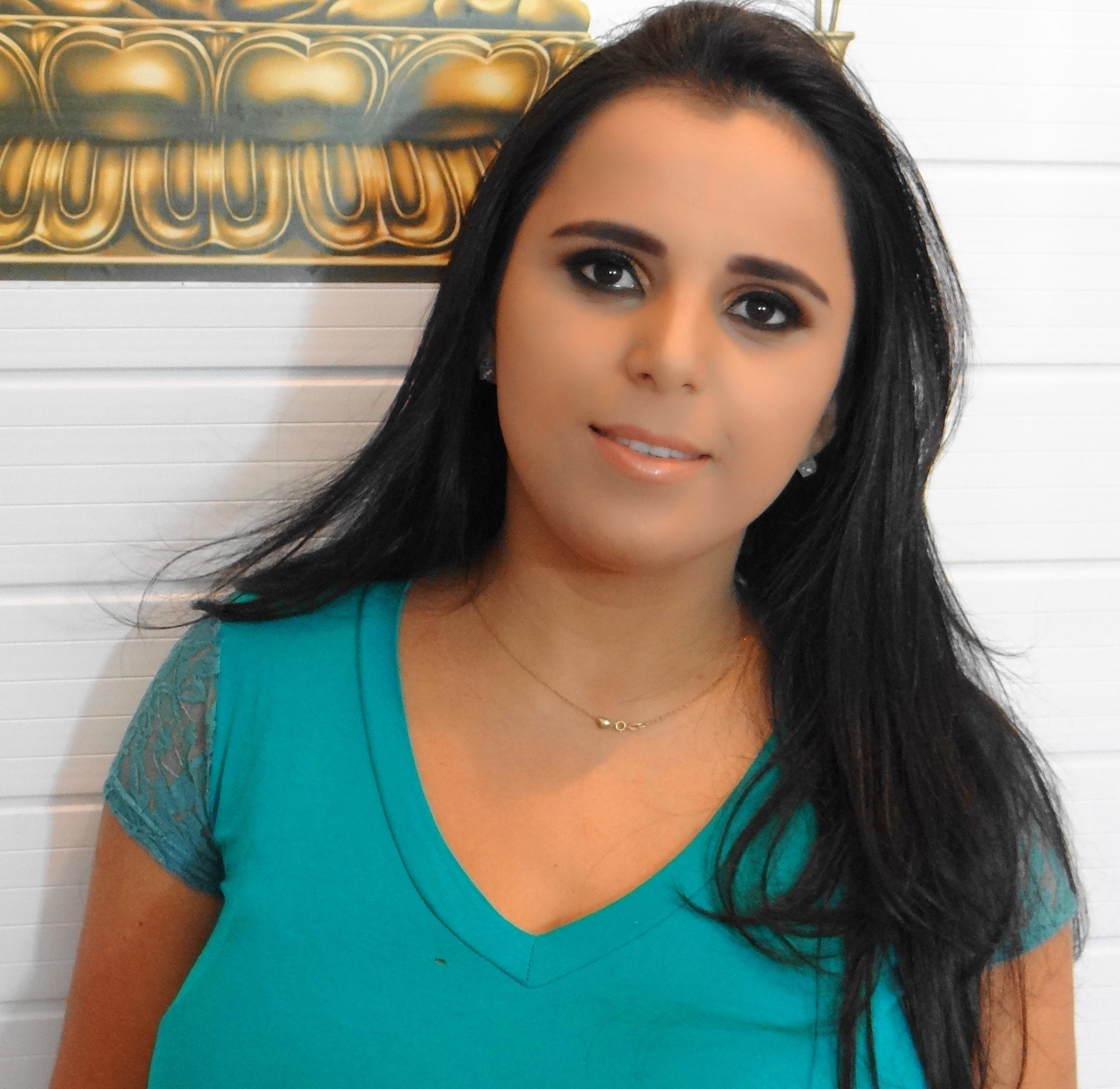   Carol Ribas Makeup