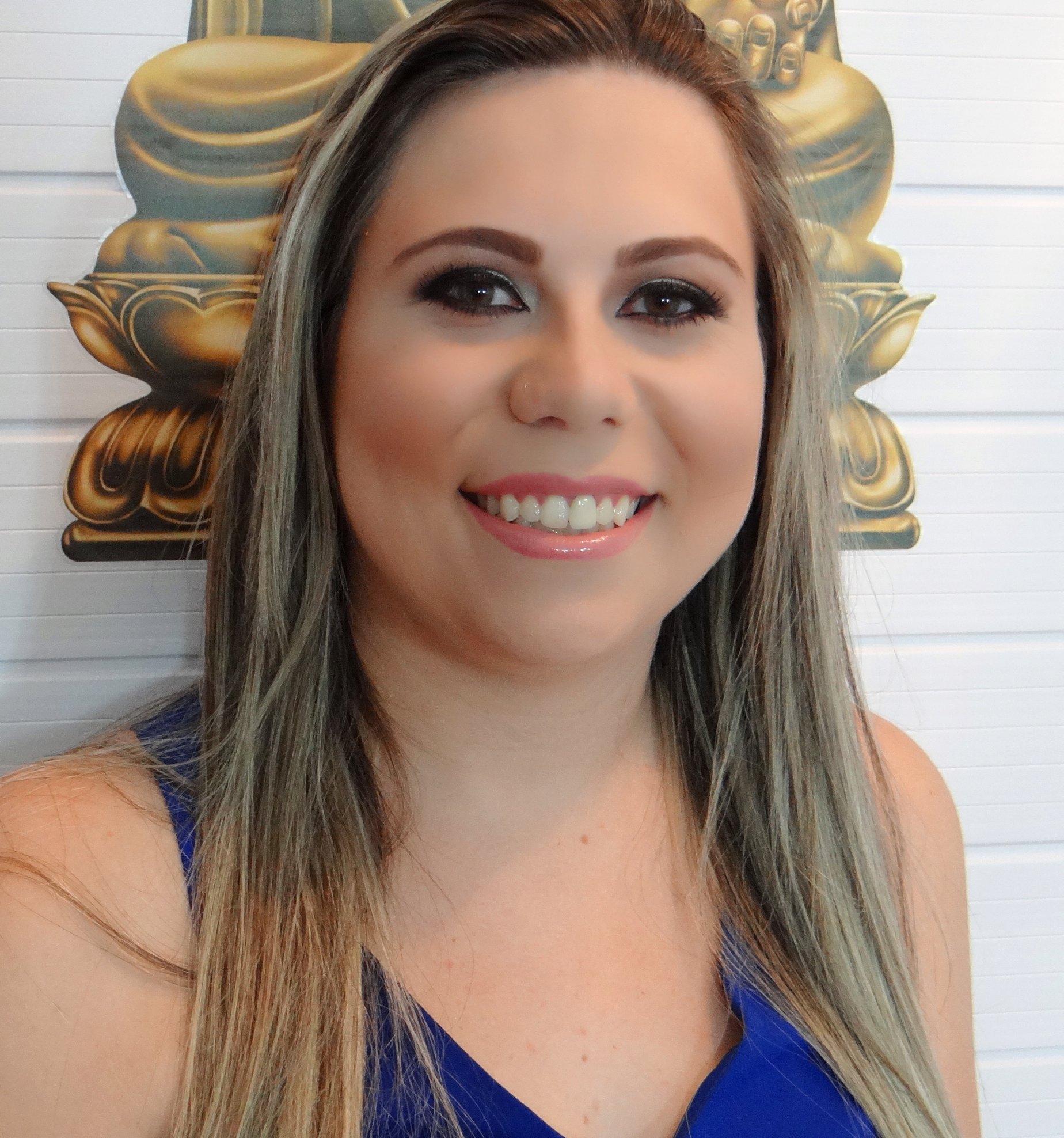   Carol Ribas Makeup