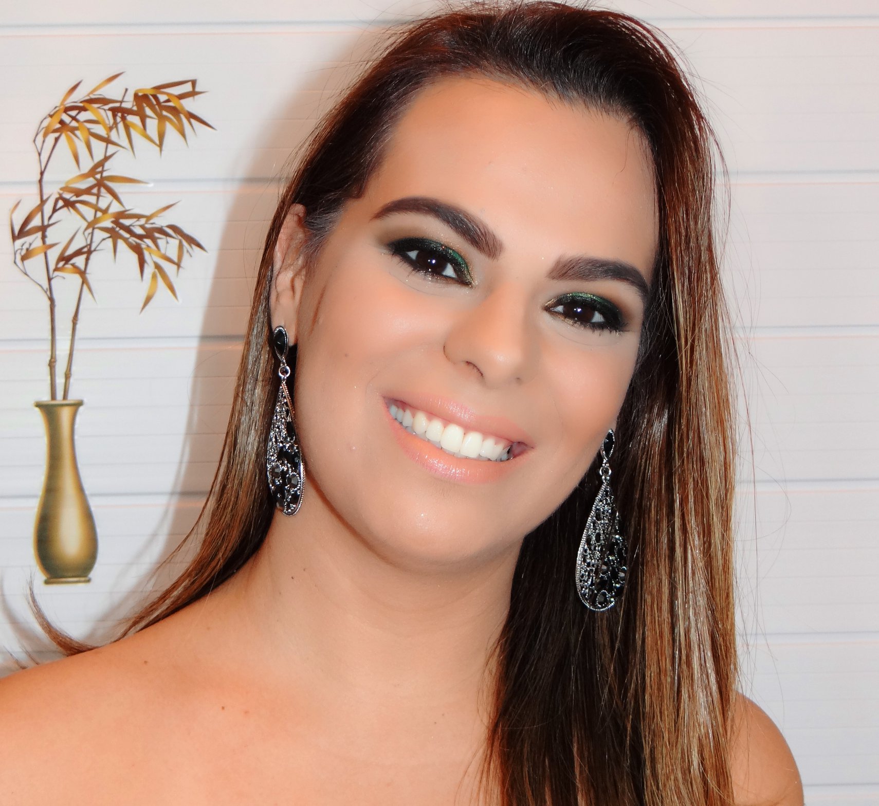   Carol Ribas Makeup