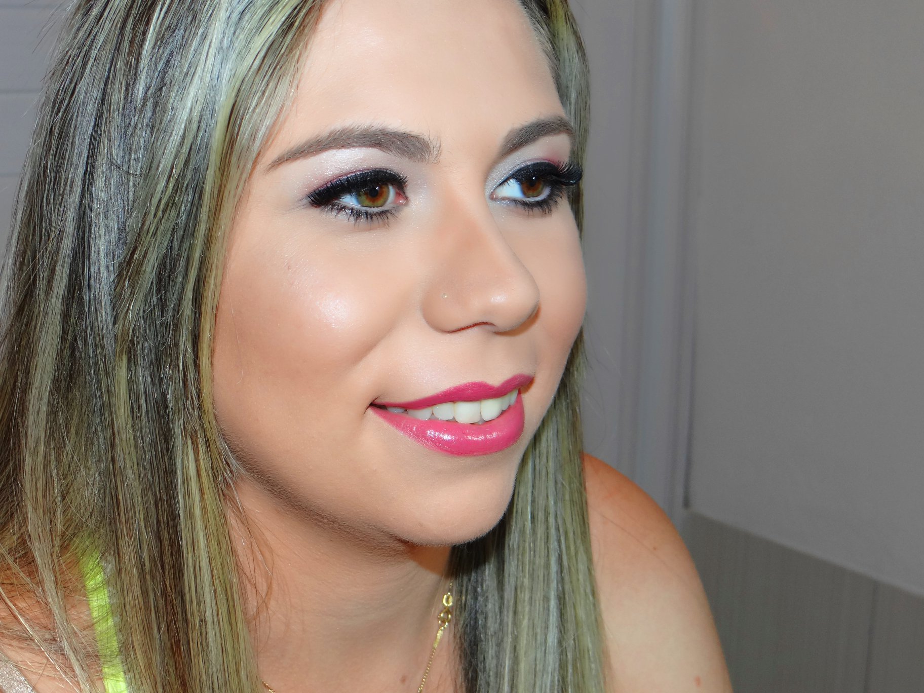   Carol Ribas Makeup