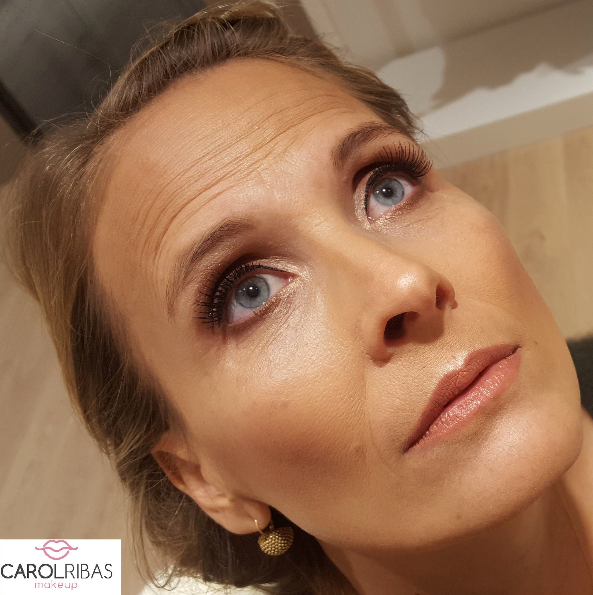   Carol Ribas Makeup