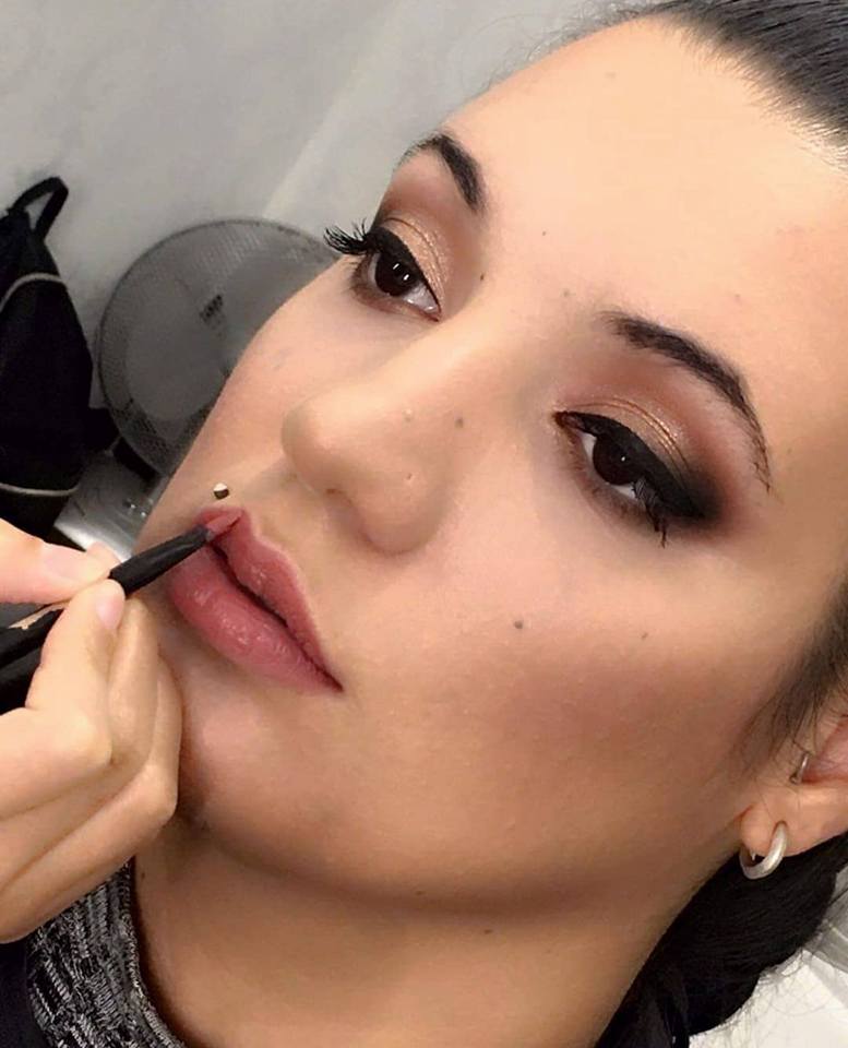   Carol Ribas Makeup