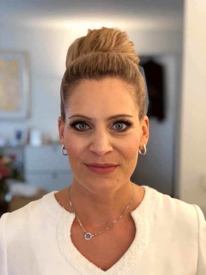   Carol Ribas Makeup