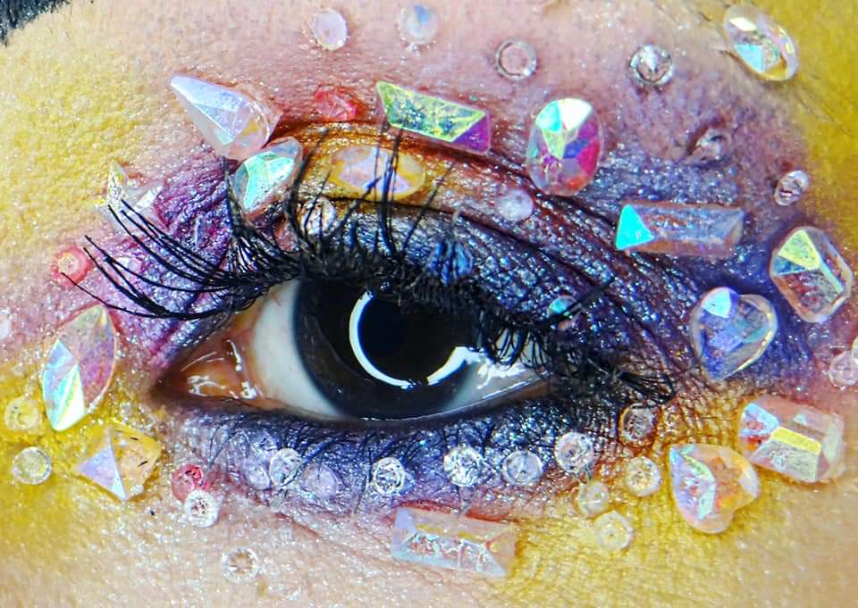   Carol Ribas Makeup
