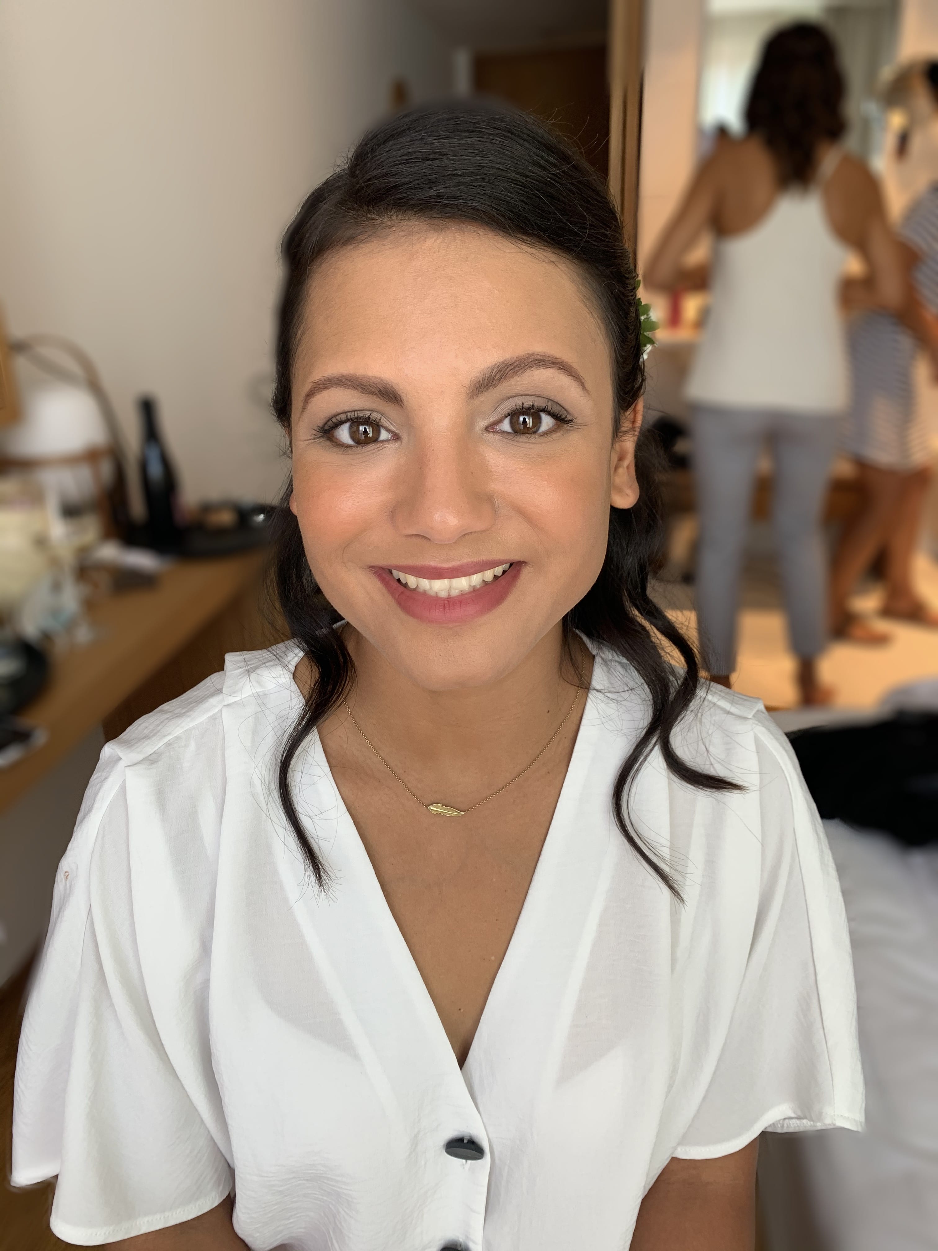   Carol Ribas Makeup